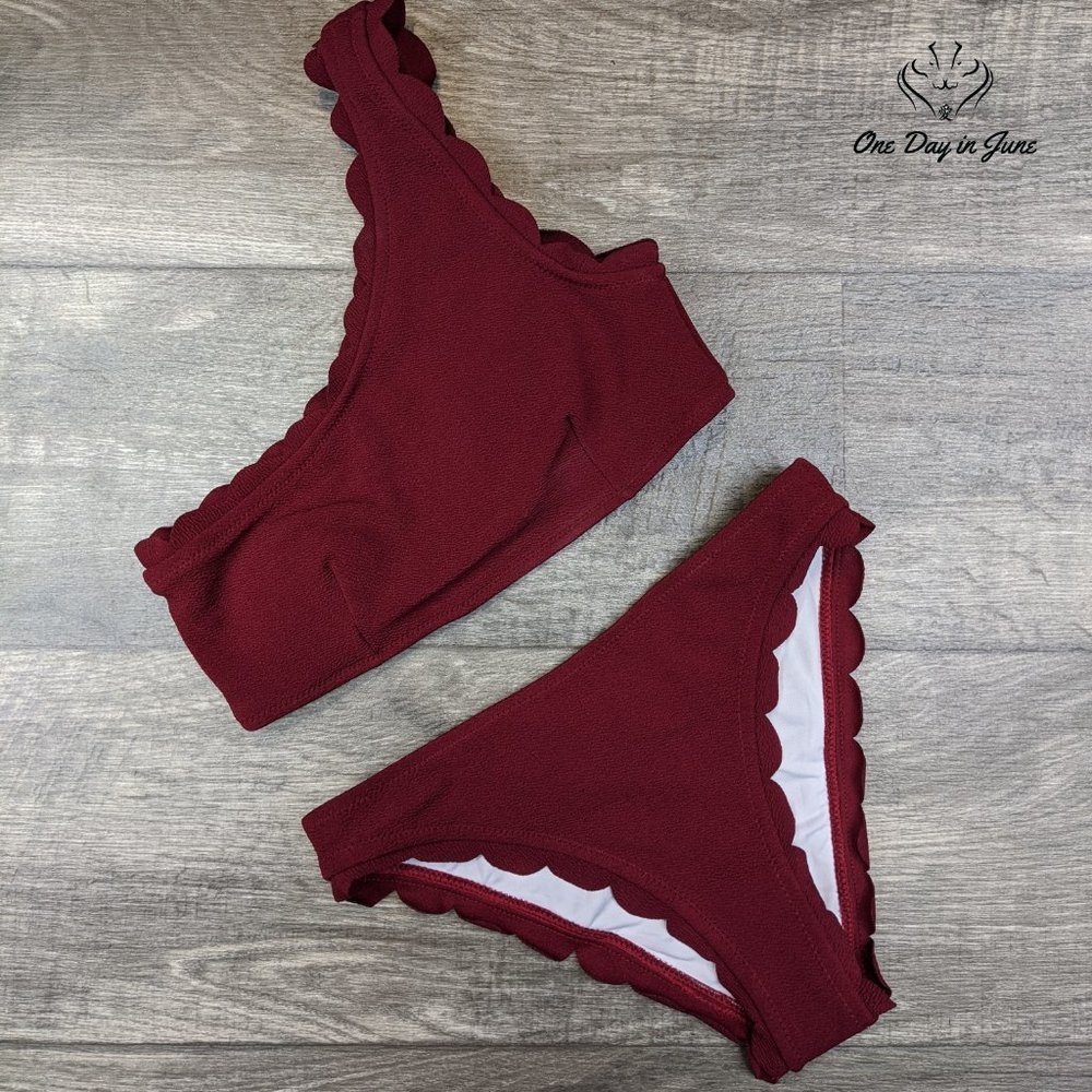 Solid Wavy Edge One-Shoulder Bikini - Picture 3 of 3